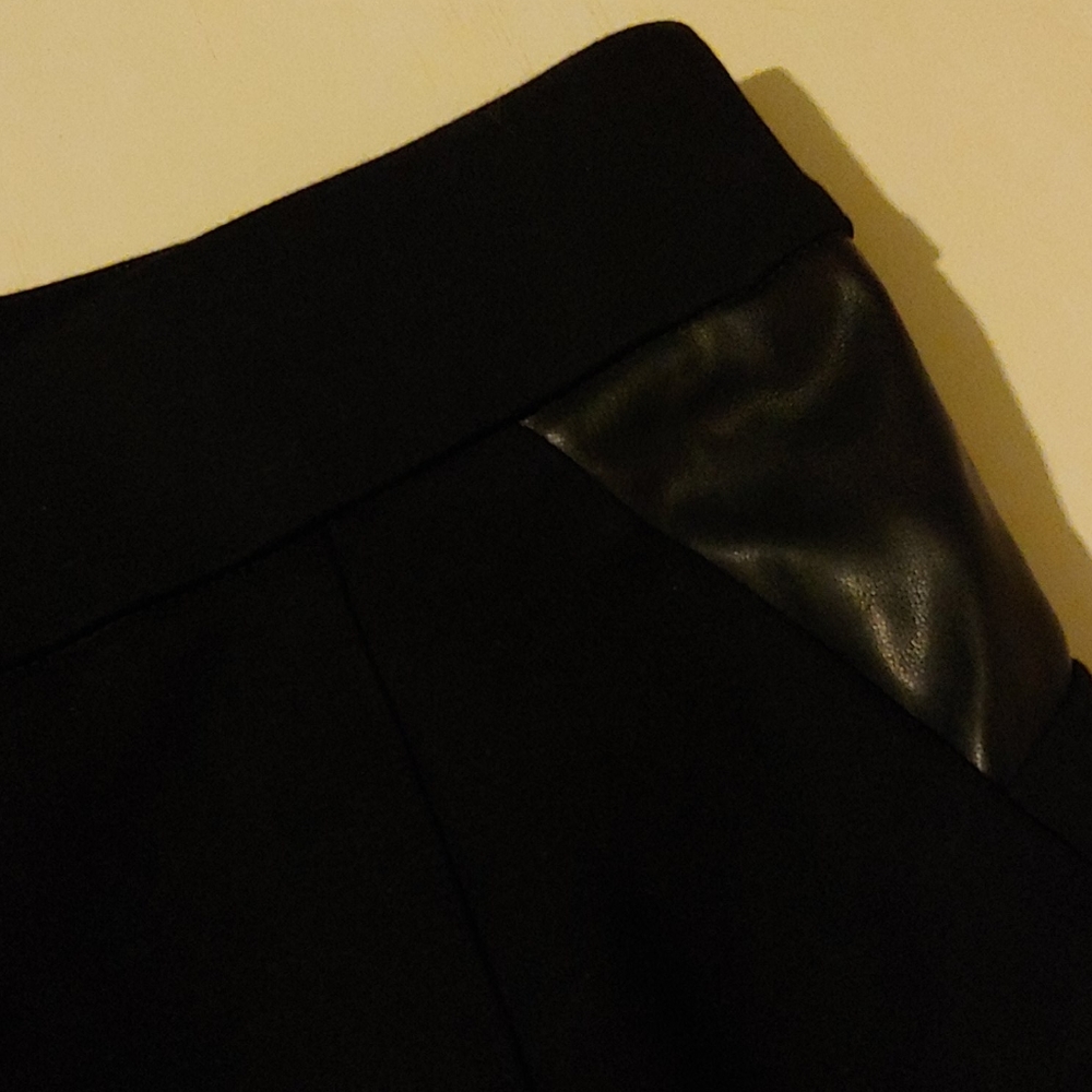 Additionelle Legging w/ Faux Leather Accents